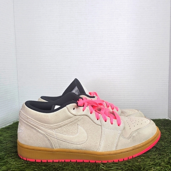 Jordan 1 Low White Gum Hyper Pink Men's | 11.0 - Picture 3 of 9